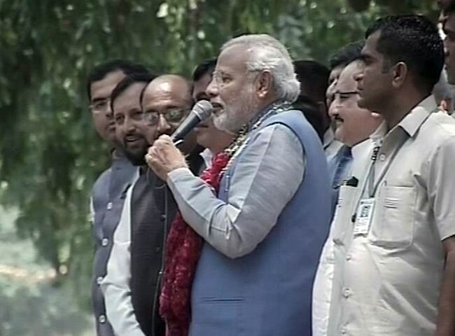 भारत के भावी प्रधानमंत्री नरेंद्र मोदी का नई दिल्‍ली में भव्‍य स्‍वागत