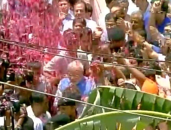 भारत के भावी प्रधानमंत्री नरेंद्र मोदी का नई दिल्‍ली में भव्‍य स्‍वागत