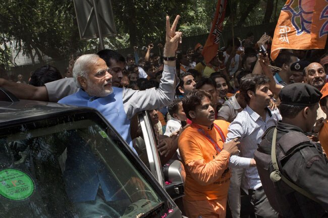 भारत के भावी प्रधानमंत्री नरेंद्र मोदी का नई दिल्‍ली में भव्‍य स्‍वागत