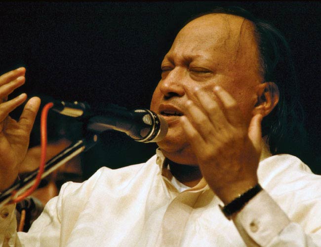 पाकिस्तानी सेलिब्रिटी जिनका भारत में भी हुआ नाम