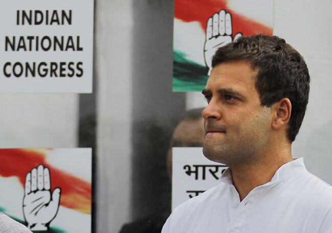 राहुल गांधी! तुम इतना जो मुस्कुरा रहे हो, क्या गम है जिसको छिपा रहे हो...