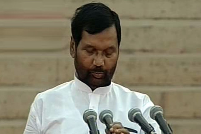 तस्वीरों में देखें, मोदी और उनके मंत्रियों का शपथ ग्रहण