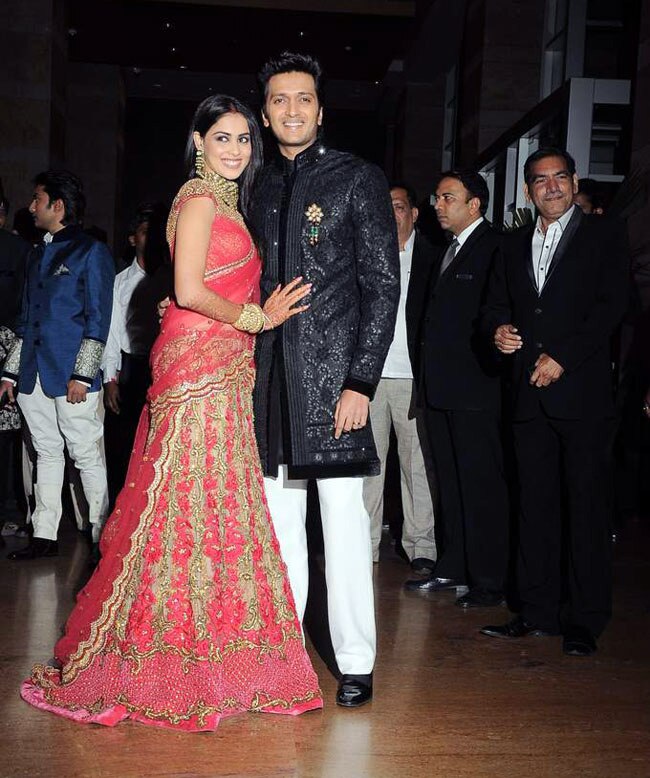 कुछ ऐसी दिख रही थीं अपनी शादी के दिन ये हसीनाएं...