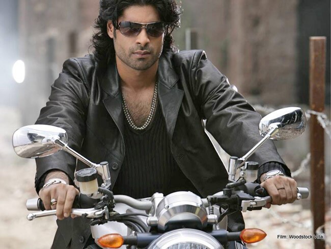 मशहूर तो हैं पर इन बॉलीवुड सेलिब्रिटीज के पास नहीं हैं गुड लुक्‍स