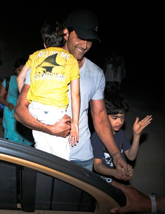 रितिक रोशन ने अपने बेटों संग देखी X-Men