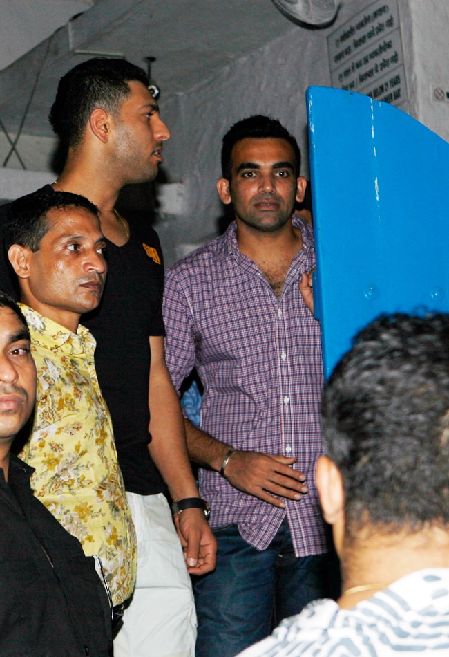 बॉलीवुड सितारों के साथ जहीर-युवराज की पार्टी