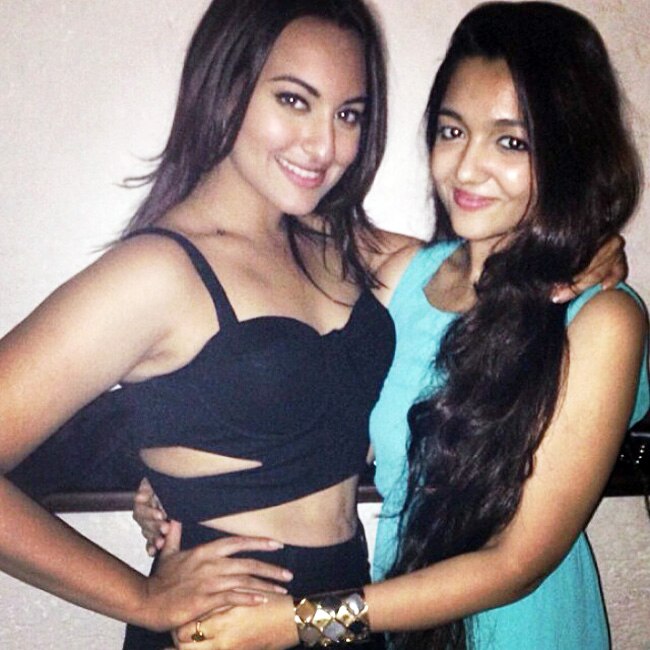 27 की हुईं सोनाक्षी, अर्जुन और सिद्धार्थ के साथ मनाया बर्थडे