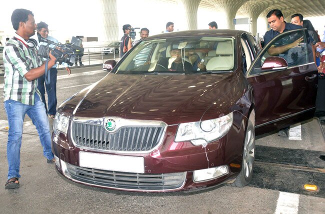 भारत लौटीं प्रीति जिंटा, जल्द दर्ज कराएंगी बयान