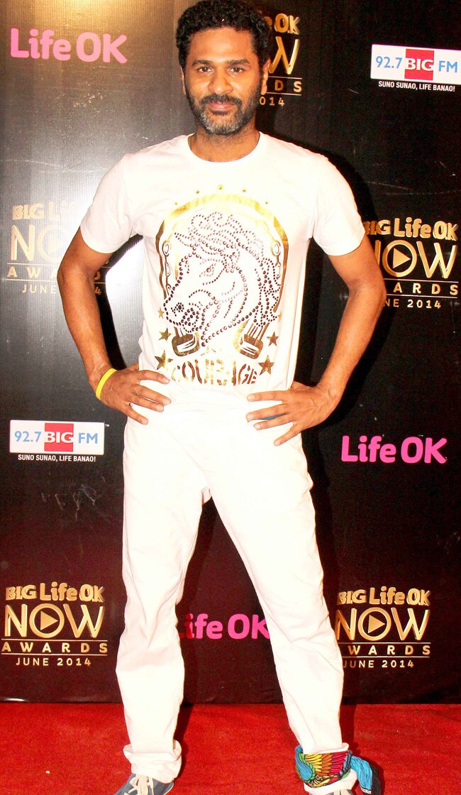 लाइफ ओके नाउ अवार्ड्स में सितारों जलवा