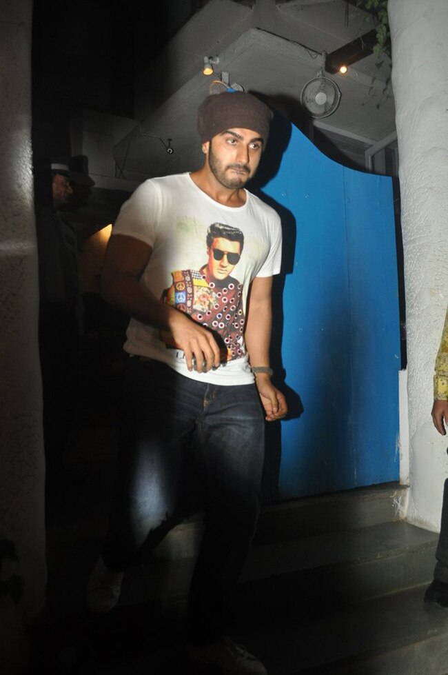 27 की हुईं सोनाक्षी, अर्जुन और सिद्धार्थ के साथ मनाया बर्थडे