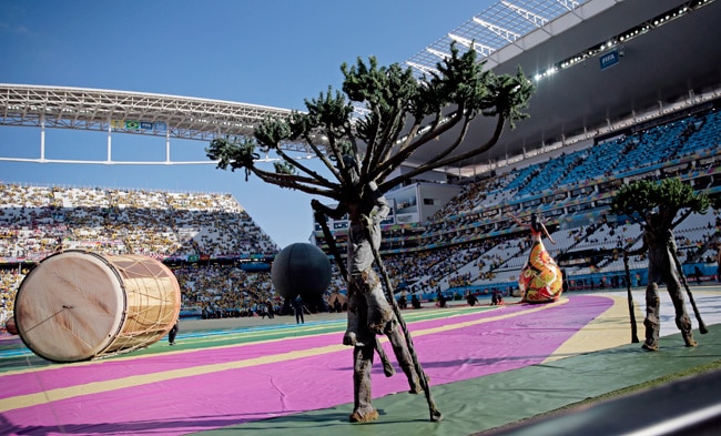 फीफा वर्ल्ड कप 2014 का रंगारंग आगाज