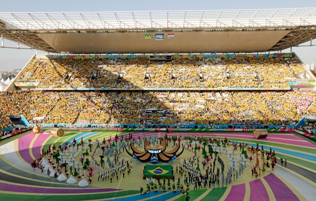 फीफा वर्ल्ड कप 2014 का रंगारंग आगाज