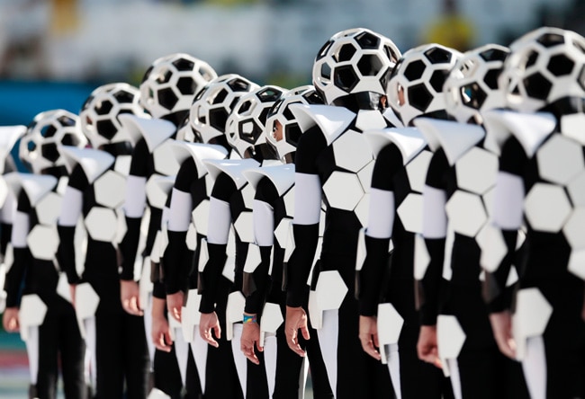 फीफा वर्ल्ड कप 2014 का रंगारंग आगाज