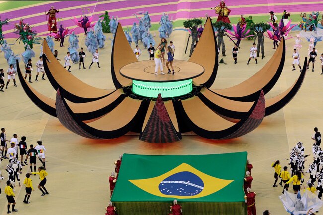 फीफा वर्ल्ड कप 2014 का रंगारंग आगाज