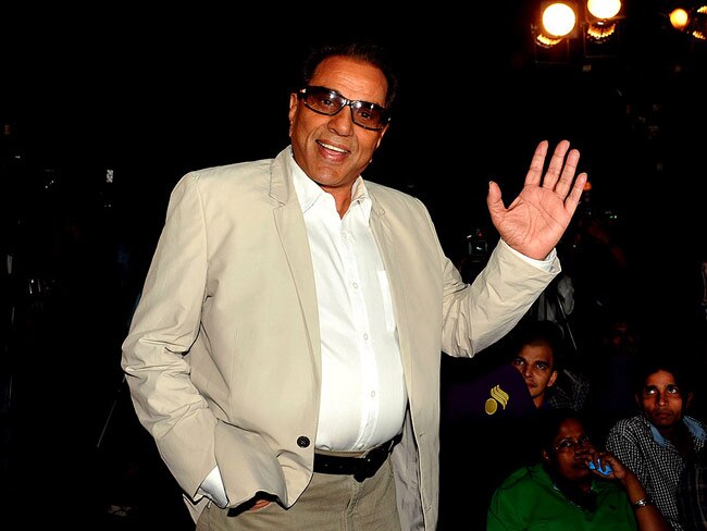 जानिए अपने पसंदीदा सेलिब्रिटी की पहले की और अब की सैलरी...