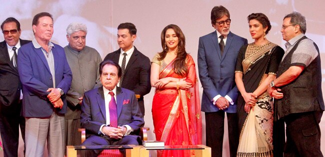 'ट्रैजिडी  किंग' दिलीप कुमार की ऑटोबायोग्राफी के लॉन्च पर उमड़ा बॉलीवुड