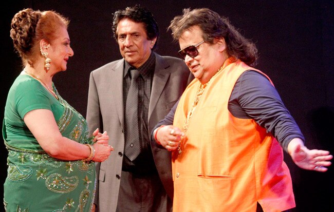 'ट्रैजिडी  किंग' दिलीप कुमार की ऑटोबायोग्राफी के लॉन्च पर उमड़ा बॉलीवुड