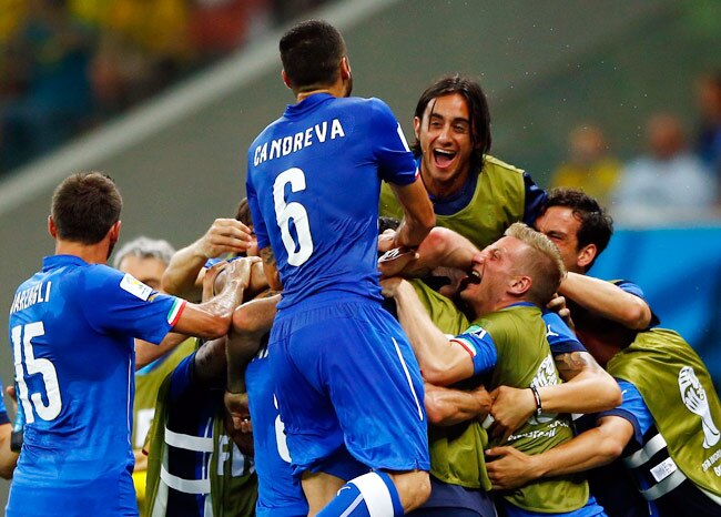 FIFA WC 2014: तस्वीरों में इटली और इंग्लैंड का रोमांचक मैच