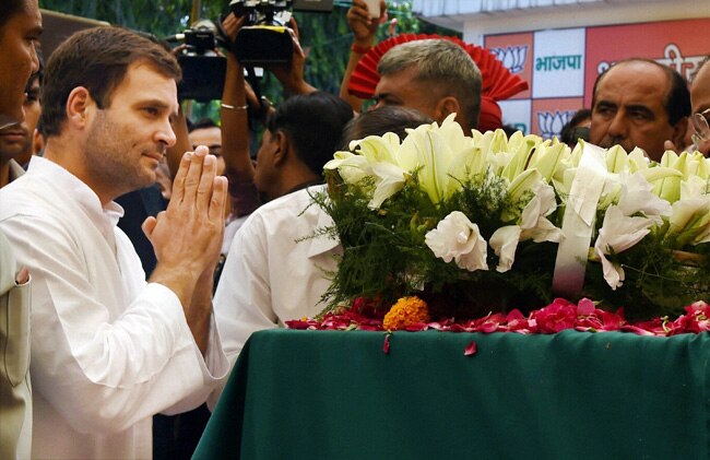 गोपीनाथ मुंडे को देश ने दी श्रद्धांजलि