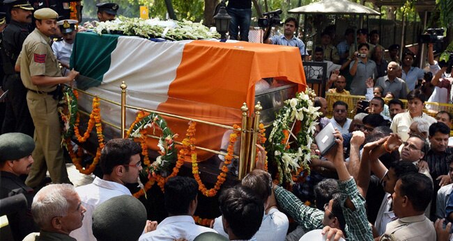 गोपीनाथ मुंडे को देश ने दी श्रद्धांजलि