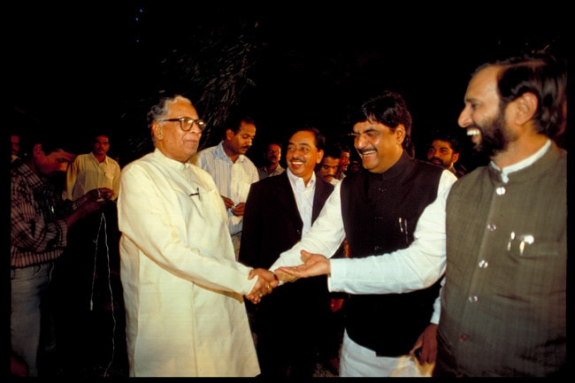 तस्वीरों में दिवंगत गोपीनाथ मुंडे का राजनीतिक सफर