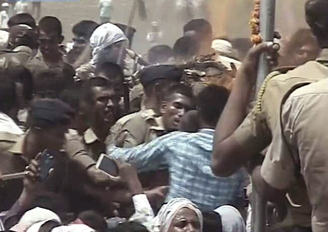 तस्वीरों में देखिए, गोपीनाथ मुंडे की अंतिम यात्रा