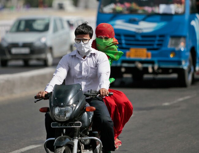 ताकत दिखाती गर्मी  का बवाल...जिंदगी बेहाल