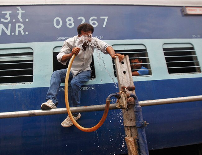 ताकत दिखाती गर्मी  का बवाल...जिंदगी बेहाल