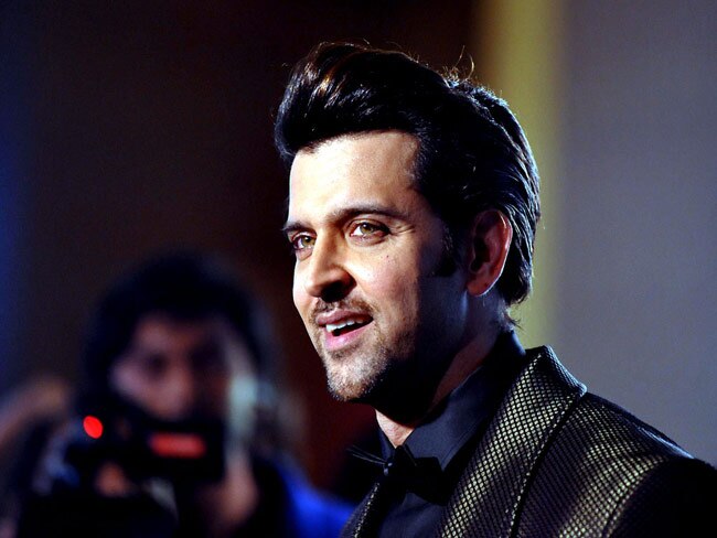 जानिए अपने पसंदीदा सेलिब्रिटी की पहले की और अब की सैलरी...