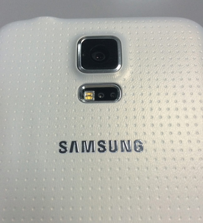 ऐसा दिखता है सैंमसंग का नया फोन गैलेक्सी S5