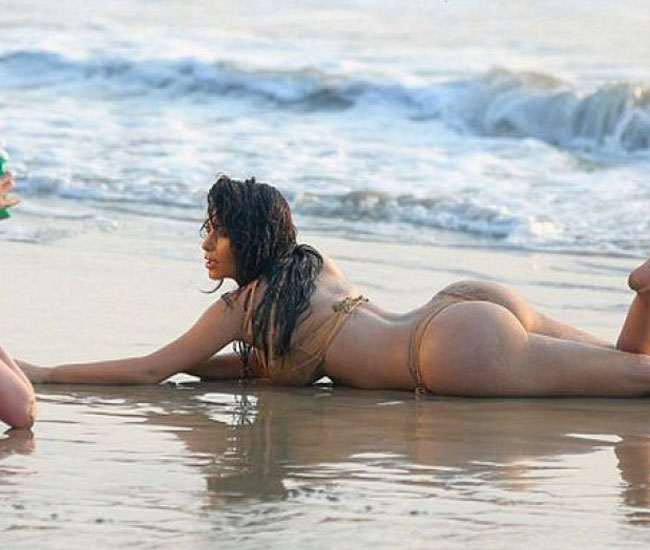 अपने कूल्हों को लेकर जुनूनी हैं किम कार्दाशियन