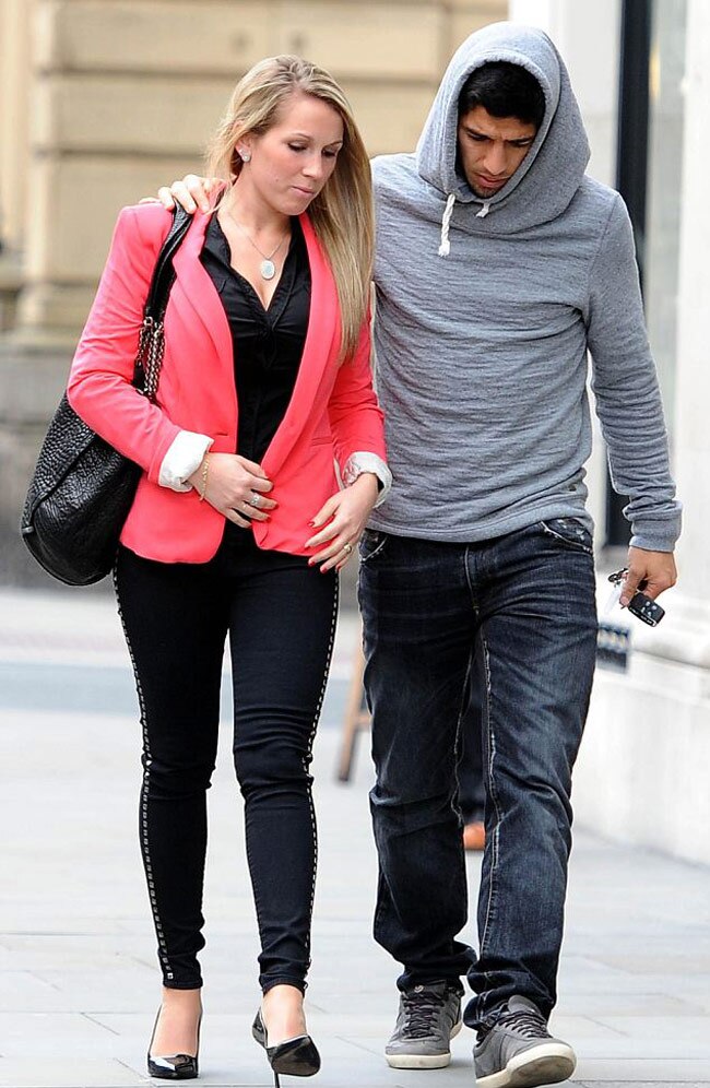 मिलिए स्‍टार फुटबॉलर्स की खूबसूरत पार्टनर्स से...