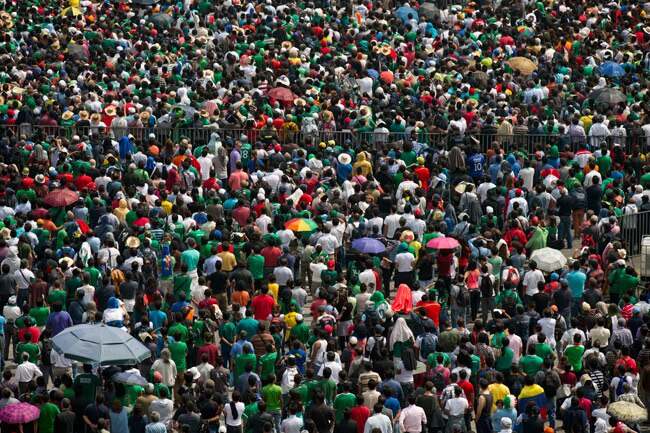 FIFA WC 2014: तस्वीरों में मेक्सिको और कैमरून का शानदार मैच...