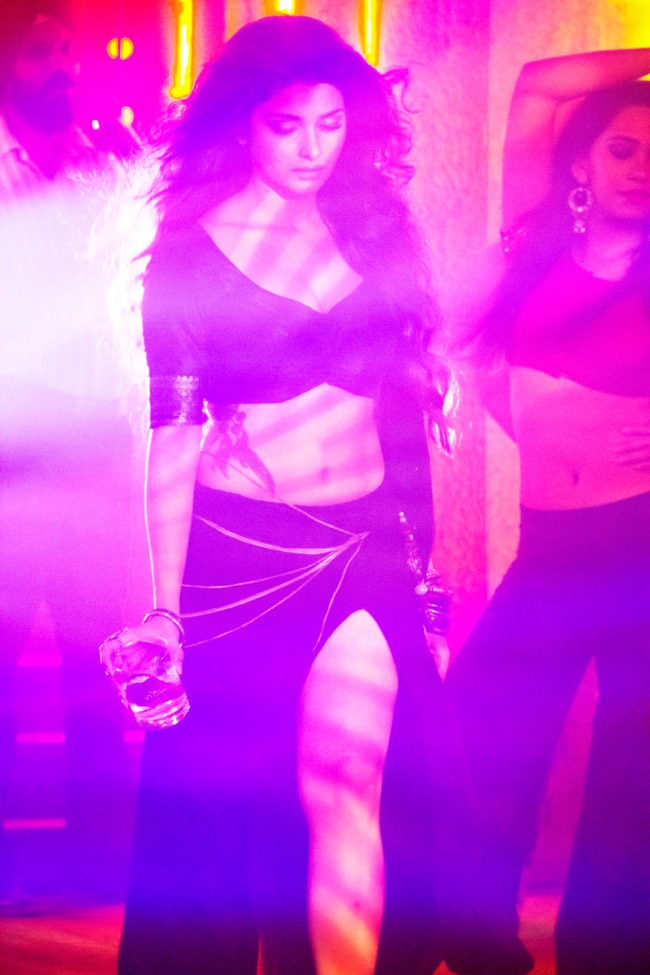 'एक विलेन' की 'एक आइटम गर्ल' प्राची देसाई