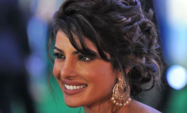 जानिए अपने पसंदीदा सेलिब्रिटी की पहले की और अब की सैलरी...