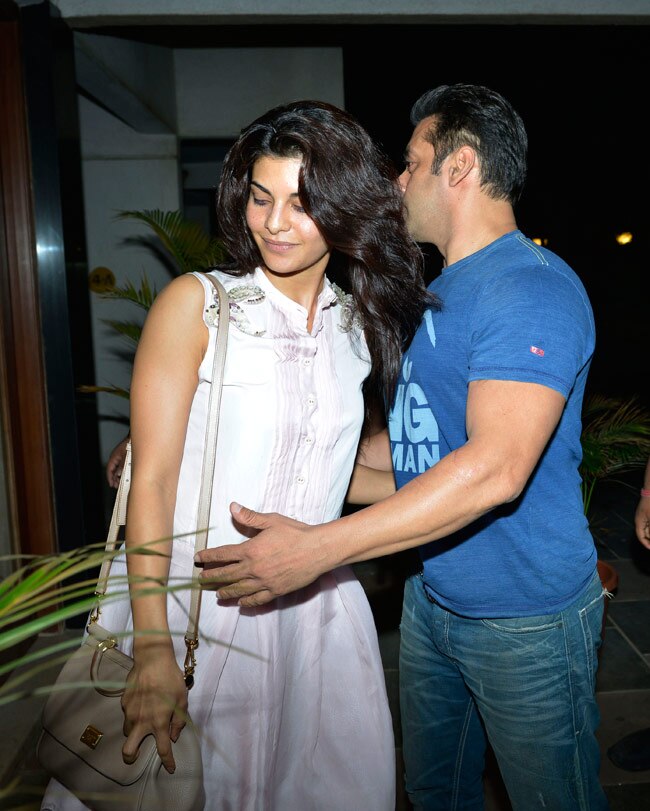 'एक विलेन' की सक्सेस पार्टी में पहुंचे 'दबंग' सलमान खान