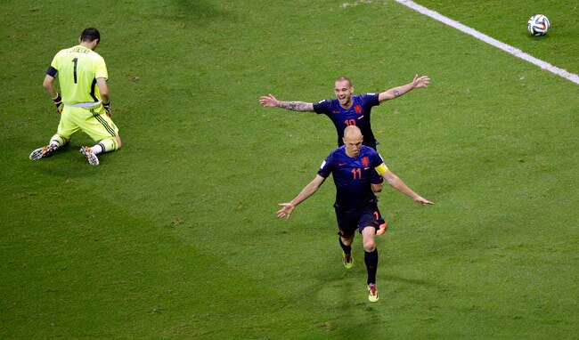 FIFA WC 2014: नीदरलैंड ने ऐसे दी पिछले बार के चैंपियन स्पेन को मात