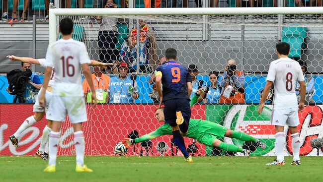 FIFA WC 2014: नीदरलैंड ने ऐसे दी पिछले बार के चैंपियन स्पेन को मात