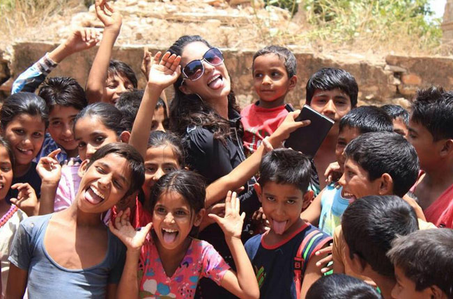 नए साल में अपनी इन अदाओं से सनी लियोन उड़ाएंगी सबके होश