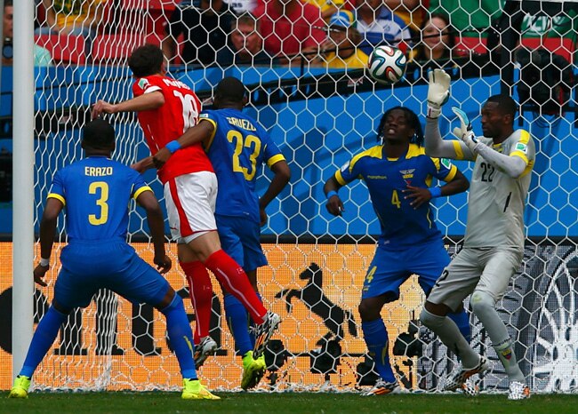FIFA WC 2014: तस्वीरों में देखिए स्विट्जरलैंड और इक्वाडोर का मैच