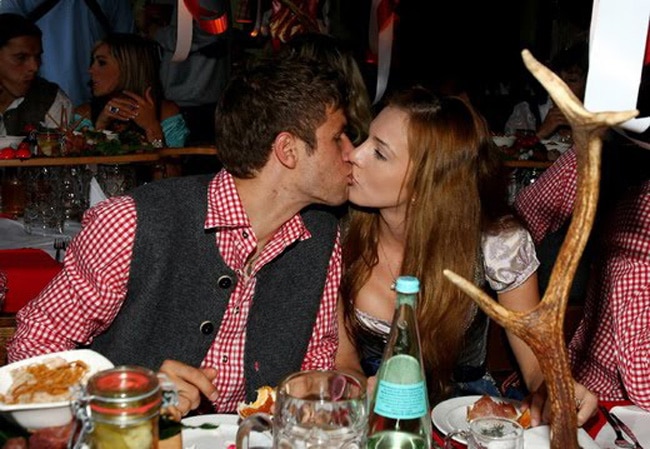 मिलिए जर्मनी के स्टार और फुर्तीले स्ट्राइकर थॉमस मुलर से