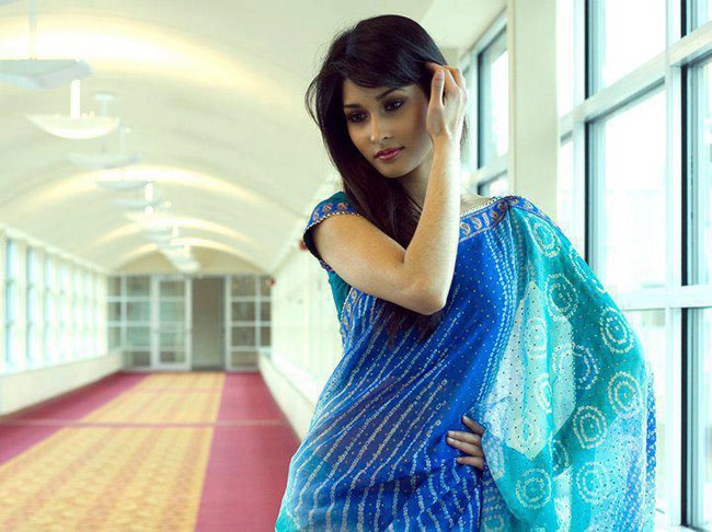 मिलिए शाकिब अल हसन की पत्नी उम्मी अहमद शि‍शि‍र से