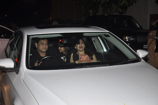 'किक' की स्‍क्रीनिंग में पहुंचे सिद्धार्थ, आलिया और करण जौहर