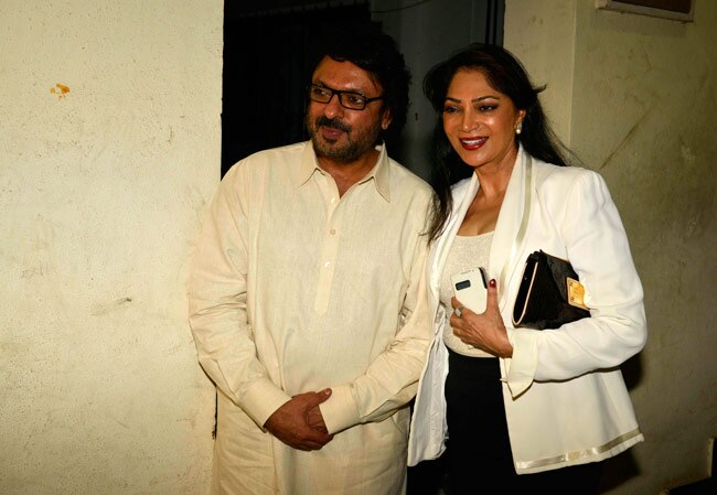 प्रियंका चोपड़ा की बर्थडे पार्टी में पहुंचे बॉलीवुड के सितारे