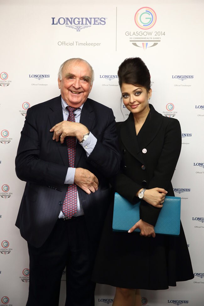 कॉमनवेल्‍थ गेम्‍स के ओपनिंग में ग्‍लैमरस अंदाज में पहुंची ऐश्‍वर्या