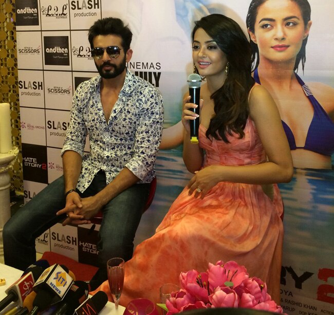 फिल्‍म के प्रमोशन में जुटे बॉलीवुड के सितारे...