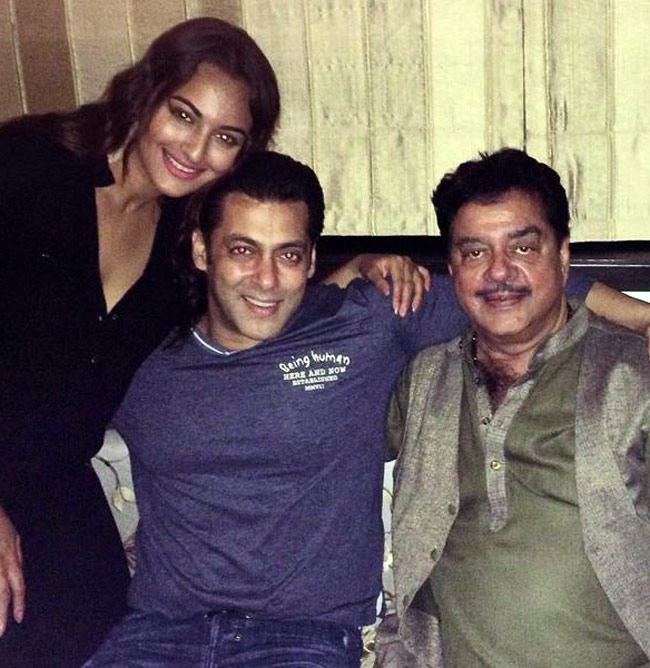 तस्वीरों में देखें सलमान खान की ईद का जश्न