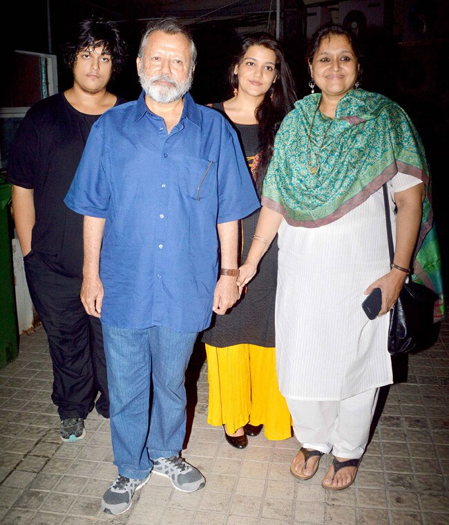 विद्या बालन ने दोस्‍तों के लिए रखी बॉबी जासूस की विशेष स्‍क्रीनिंग