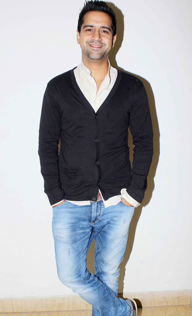 फिल्‍म के प्रमोशन में जुटे बॉलीवुड के सितारे...