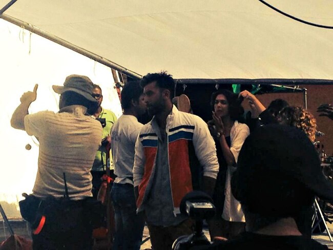 तमाशा डायरीज: रणबीर-दीपिका के 'तमाशा' की अनदेखी तस्वीरें